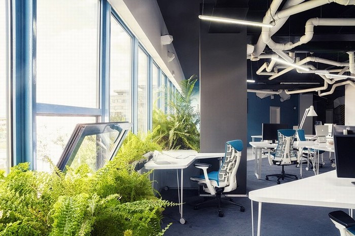 300多方辦公室，工業(yè)科技風(fēng)